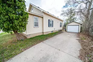 213 7th St NW, Faribault, MN 55021 - Photo 24
