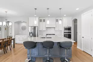 6561 Timber Arch Dr, Chaska, MN 55318 - Photo 4