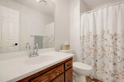 1827 County Rd. E E #18, White Bear Lake, MN 55110 - Photo 12