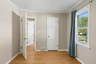 1041 36th Ave NE, Minneapolis, MN 55418 - Photo 14