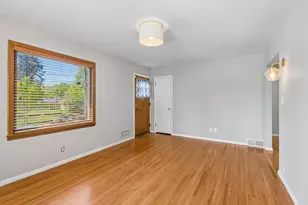 1041 36th Ave NE, Minneapolis, MN 55418 - Photo 4