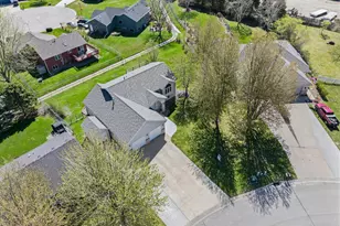 465 8th St SW, Plainview, MN 55964 - Photo 8