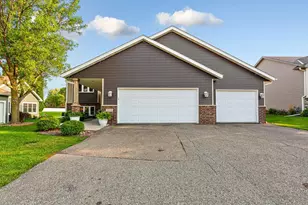 2505 30th St NW, Faribault, MN 55021 - Photo 4