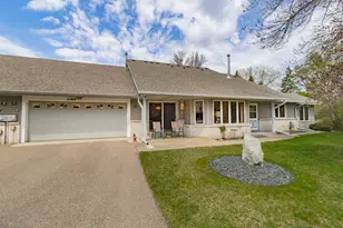 2569 Sumac Cir, White Bear Lake, MN 55110 - Photo 24