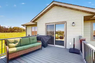 105 Hillwood Dr, Lake City, MN 55041 - Photo 14