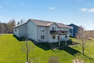 105 Hillwood Dr, Lake City, MN 55041 - Photo 6