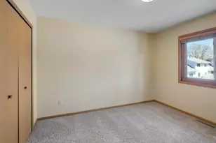 5233 Unity Ct, Crystal, MN 55429 - Photo 8