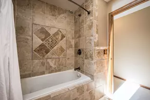 180 Jo Ray Dr, Mankato, MN 56001 - Photo 6