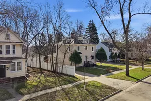 610 9th St S, Moorhead, MN 56560 - Photo 34