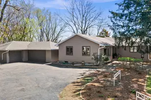 2998 Burnside Ave, Eagan, MN 55121 - Photo 4