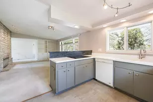 5621 Interlachen Cir, Edina, MN 55436 - Photo 18
