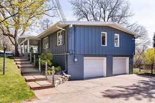 5621 Interlachen Cir, Edina, MN 55436 - Photo 2