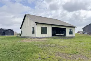 3408 Pebble Hills Dr, Fergus Falls, MN 56537 - Photo 32