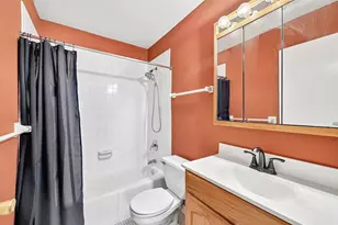 2800 Hillsboro Ave N, New Hope, MN 55427 - Photo 4