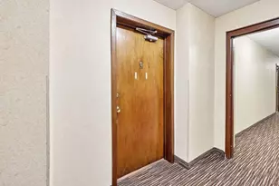 2800 Hillsboro Ave N, New Hope, MN 55427 - Photo 8