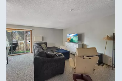 1225 7th Street S #4, Moorhead, MN 56560 - Photo 4