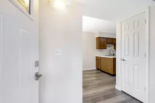 4677 Sorrell Point, Eagan, MN 55122 - Photo 2