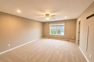 4364 Corn Silk Ln, Woodbury, MN 55129 - Photo 6