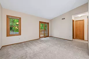 7325 Bren Ln, Eden Prairie, MN 55346 - Photo 12