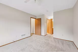 7325 Bren Ln, Eden Prairie, MN 55346 - Photo 16