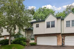 7325 Bren Ln, Eden Prairie, MN 55346 - Photo 1