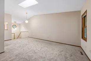 7325 Bren Ln, Eden Prairie, MN 55346 - Photo 10