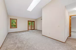 7325 Bren Ln, Eden Prairie, MN 55346 - Photo 10