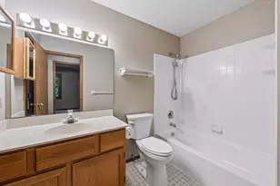 7325 Bren Ln, Eden Prairie, MN 55346 - Photo 18