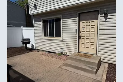 7616 Hampshire Avenue N, Brooklyn Park, MN 55428 - Photo 2
