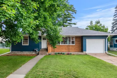 305 Main Street E, New Prague, MN 56071 - Photo 1
