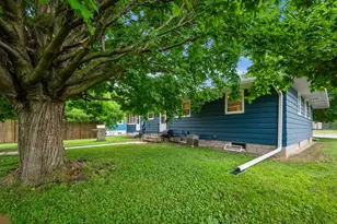 305 Main St E, New Prague, MN 56071 - Photo 48