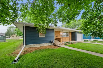 305 Main Street E, New Prague, MN 56071 - Photo 10