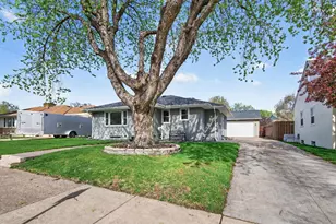 819 2nd Ave S, South Saint Paul, MN 55075 - Photo 2