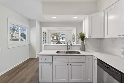 1627 Thomas Avenue N, Minneapolis, MN 55411 - Photo 2