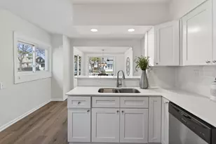 1627 Thomas Ave N, Minneapolis, MN 55411 - Photo 2