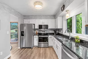 3980 Orchid Ln N, Plymouth, MN 55446 - Photo 6