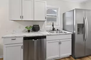 4452 5th St NE, Columbia Heights, MN 55421 - Photo 6