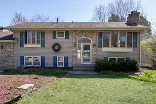 1373 Pike Lake Dr, New Brighton, MN 55112 - Photo 1
