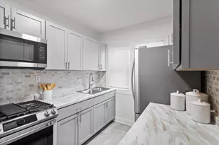 3934 Washburn Ave N, Minneapolis, MN 55412 - Photo 2