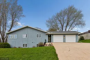 126 Floyd St S, Cannon Falls, MN 55009 - Photo 2