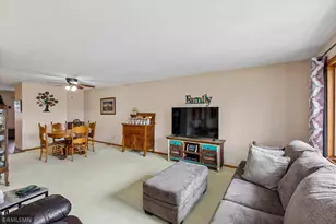 126 Floyd St S, Cannon Falls, MN 55009 - Photo 10