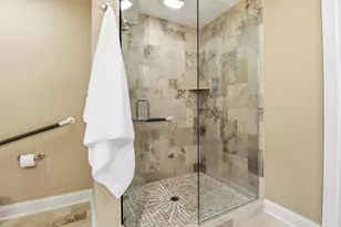 15420 Oakcroft Pl, Minnetonka, MN 55391 - Photo 18