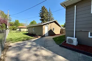 1621 40th St NW, Rochester, MN 55901 - Photo 38