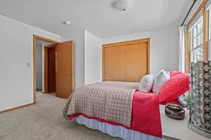 848 Larpenteur Ave W, Saint Paul, MN 55113 - Photo 28
