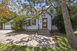 848 Larpenteur Ave W, Saint Paul, MN 55113 - Photo 1