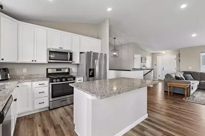 910 Emily Court NE, Montgomery, MN 56069 - Photo 8