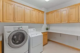 10605 54th Ave N, Plymouth, MN 55442 - Photo 28