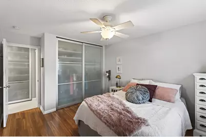 333 8th Street SE #117, Minneapolis, MN 55414 - Photo 16