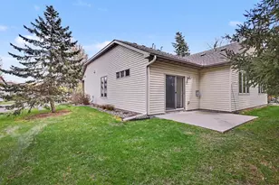 2318 Olivia Ct E, Maplewood, MN 55119 - Photo 26