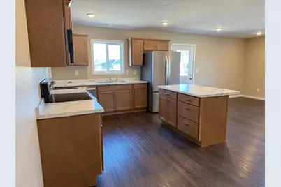 1649 Beartooth Ave SW, Bemidji, MN 56601 - Photo 6